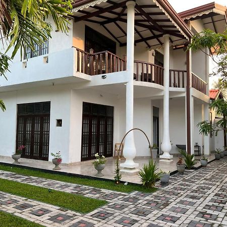 Bed and breakfast Ja-Elas French Touch Extérieur photo