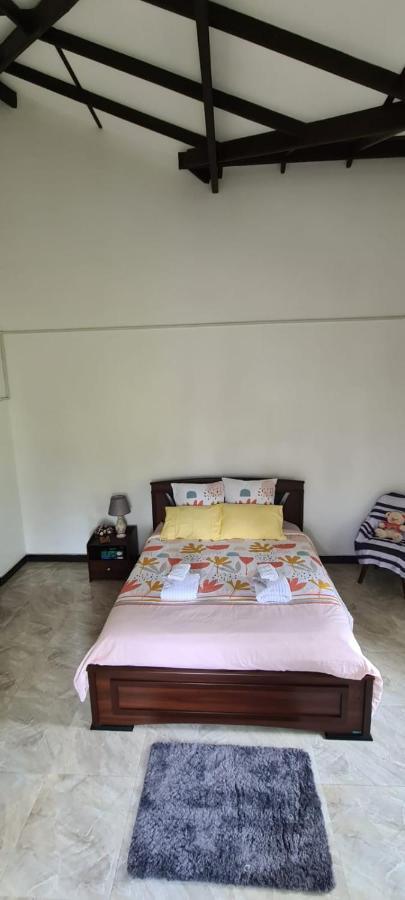 Bed and breakfast Ja-Elas French Touch Extérieur photo