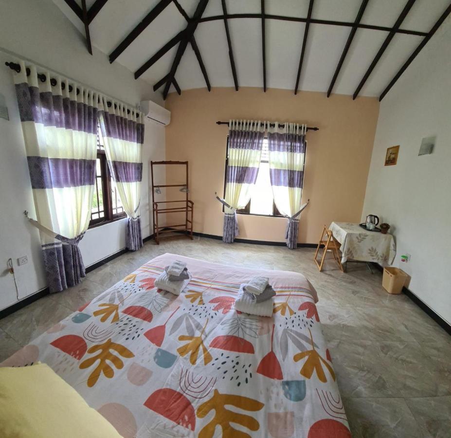 Bed and breakfast Ja-Elas French Touch Extérieur photo