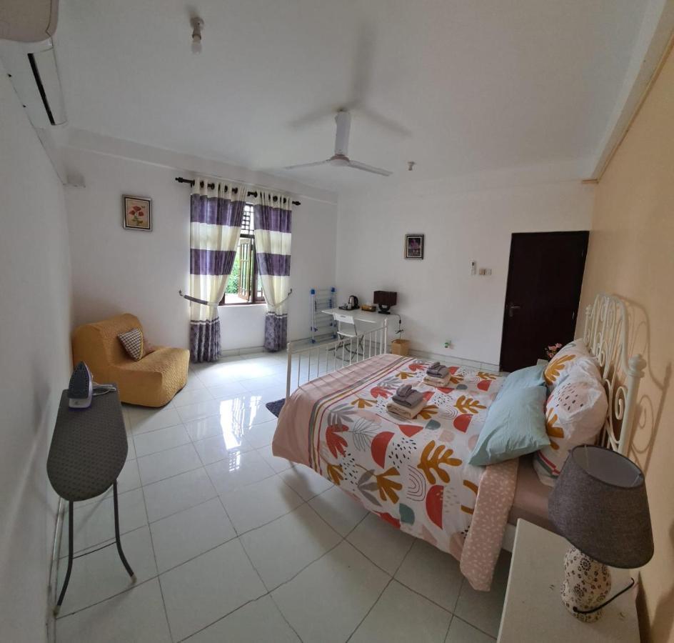 Bed and breakfast Ja-Elas French Touch Extérieur photo