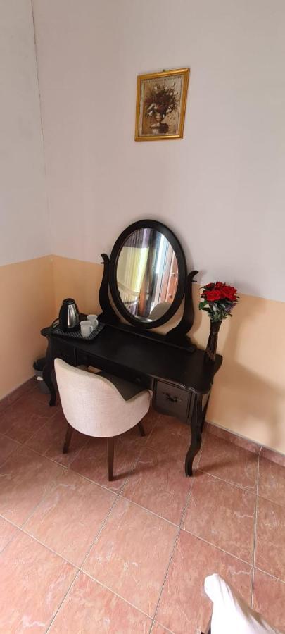 Bed and breakfast Ja-Elas French Touch Extérieur photo